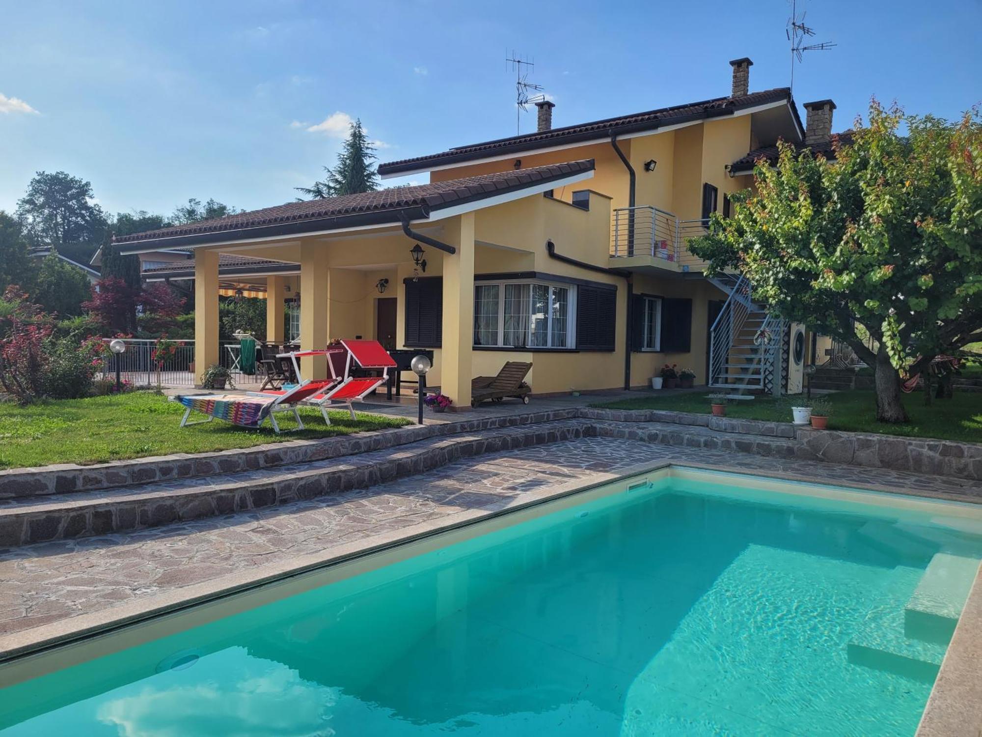 קאירו מונטנוטה Casa Vacanze Alice E Arianna מראה חיצוני תמונה